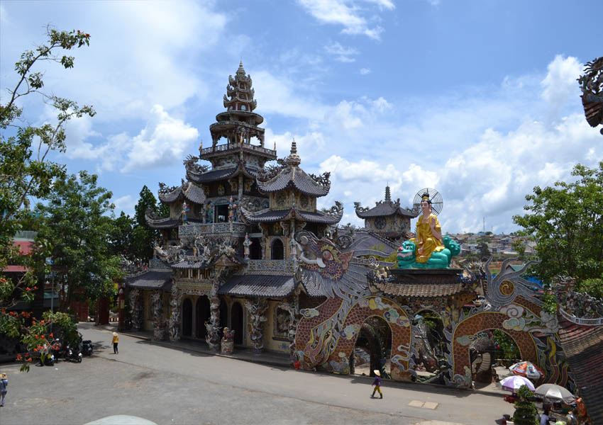 Linh-Phuoc-Pagoda